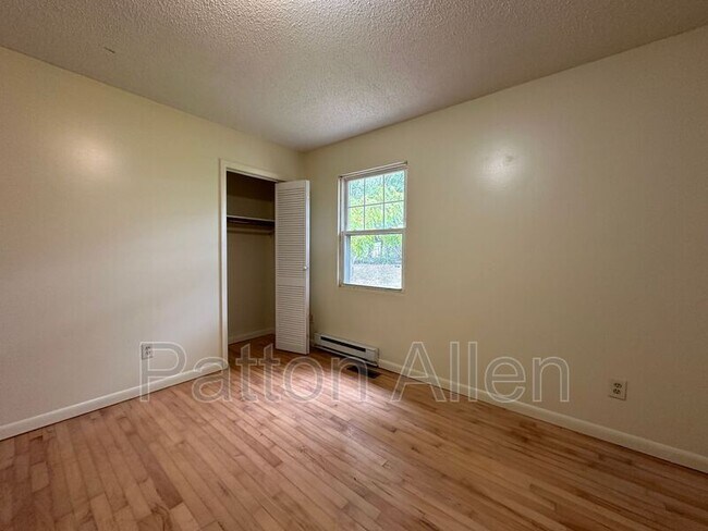 Building Photo - 74 Buffalo St