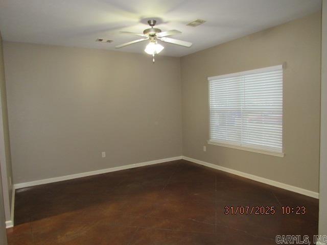Building Photo - 1410 Robins St