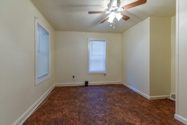 Building Photo - 6850 Strand Ave