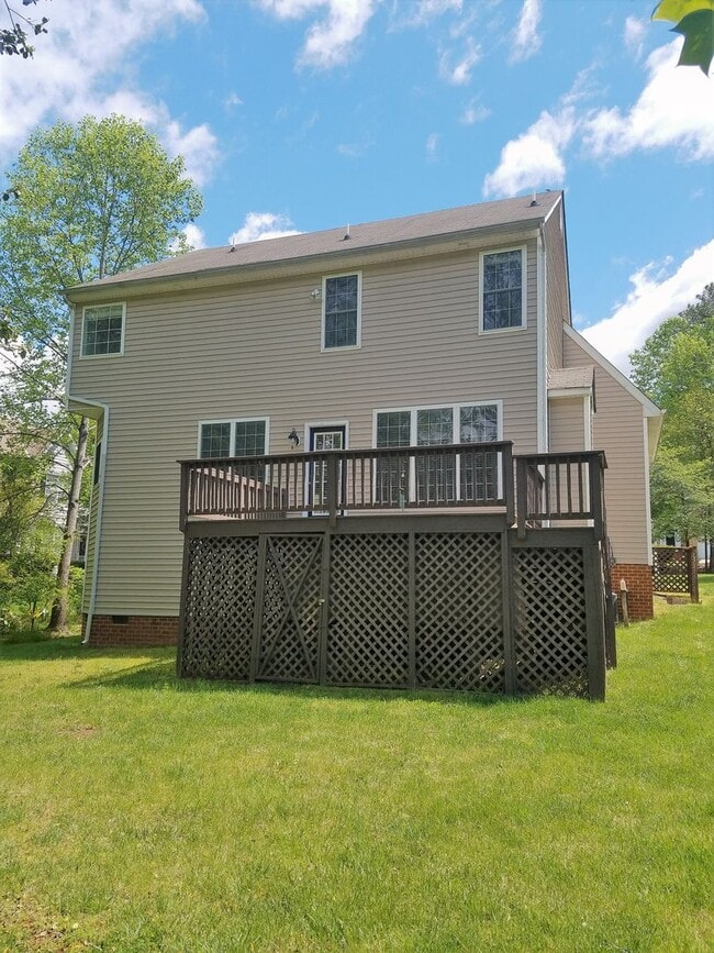 Building Photo - Large 2 story transitional in Birkdale
