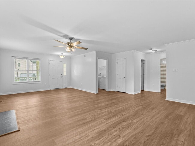 Building Photo - 5701 Hereld Green Dr