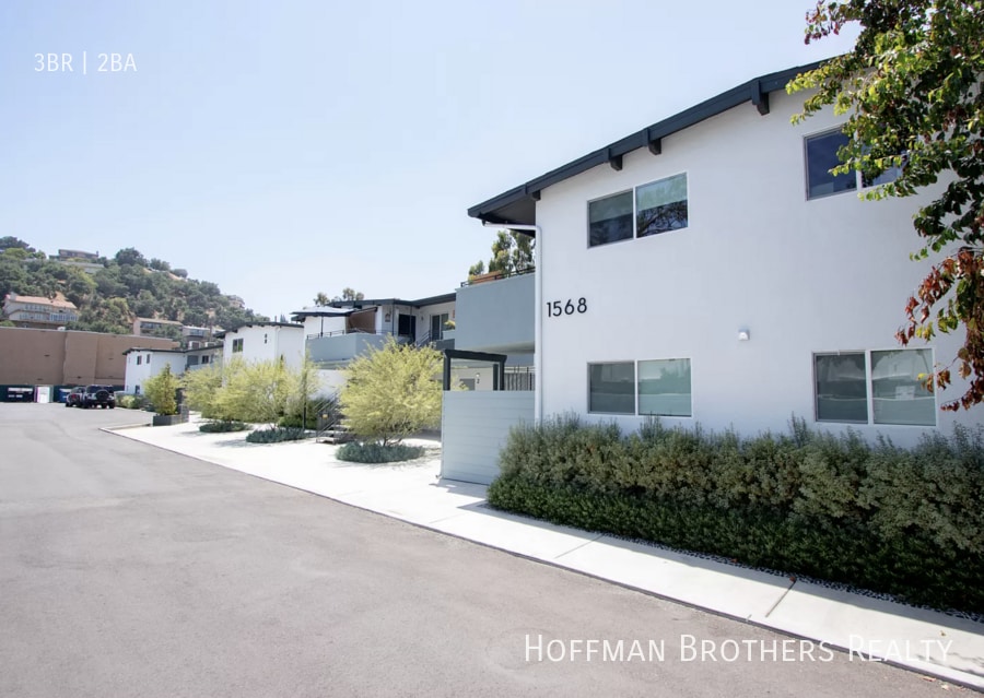 Building Photo - 1568 Yosemite Dr