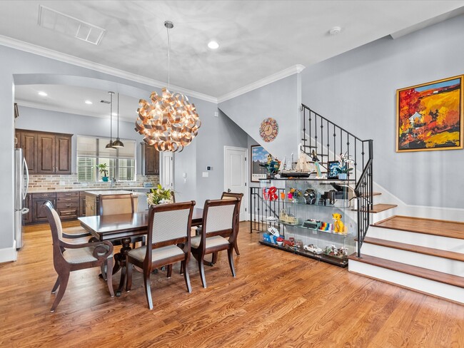 Building Photo - 1616 Rosewood St