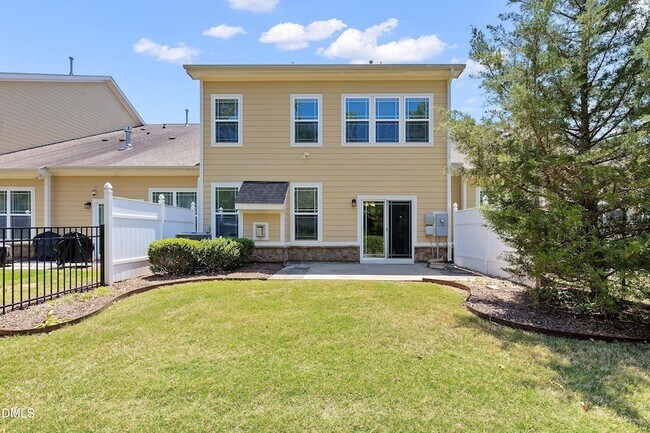 Building Photo - 227 Mayfield Dr