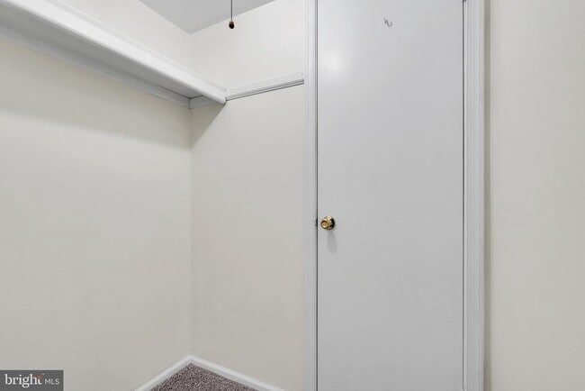 Building Photo - 60B Sumac Ct