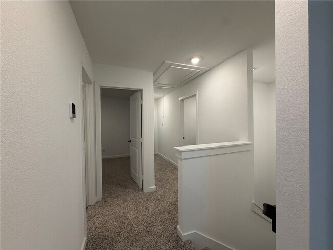 Building Photo - 2619 McHenry Lndg Ln