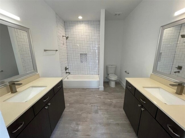 Building Photo - 1703 Cedrocanna Ln