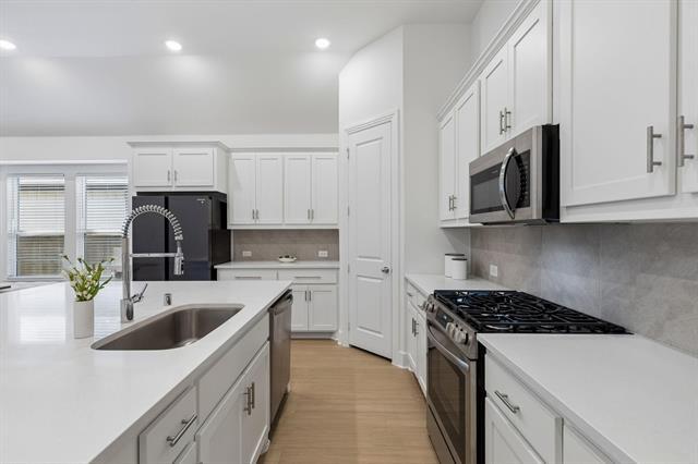 Building Photo - 1613 Sandhill Ln