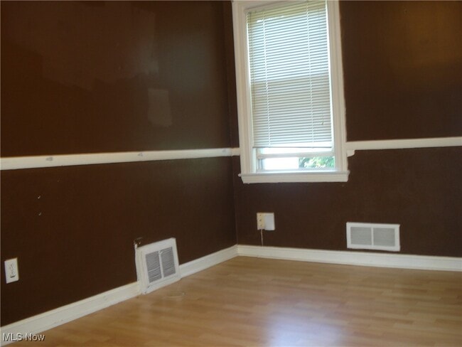 Building Photo - 5757 Mayfield Rd