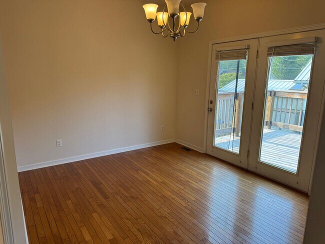 Building Photo - 244 Main Street Village Dr