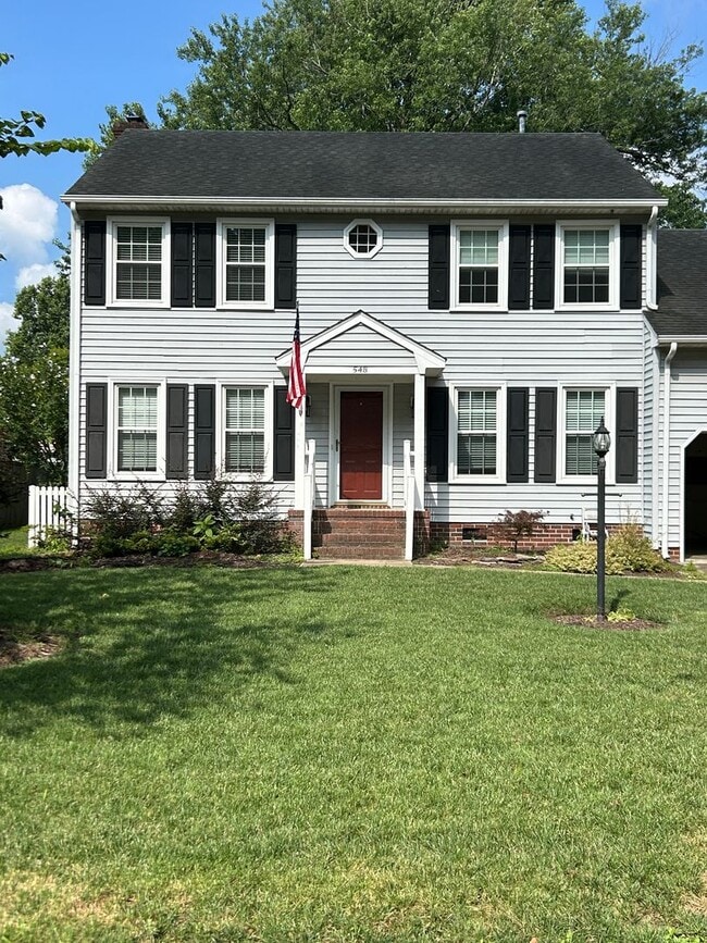 Building Photo - 4BD/2.5BA in Albemarle Acres Neighborhood ...