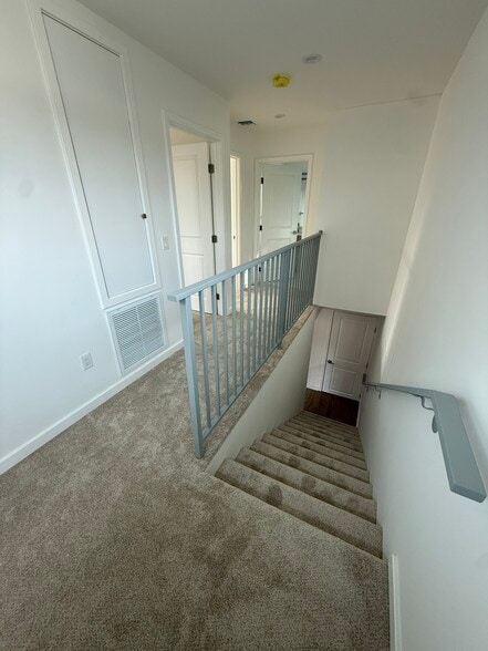 2nd floor landing - 6259 Riverton Ave