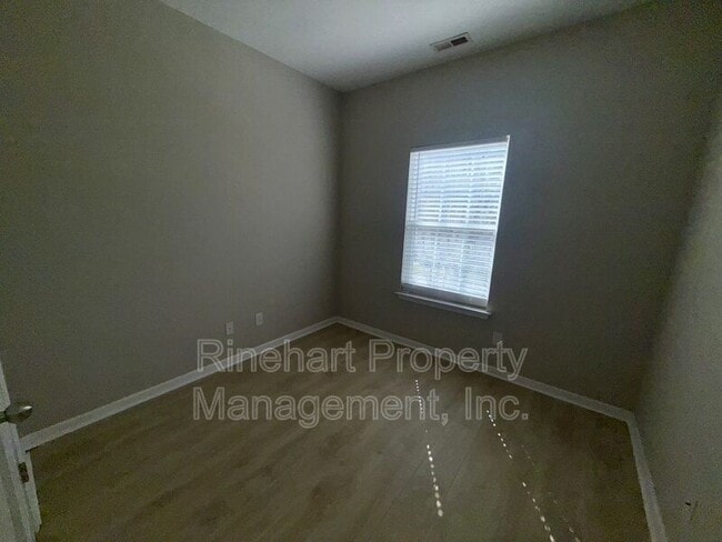 Building Photo - 222 Township Dr