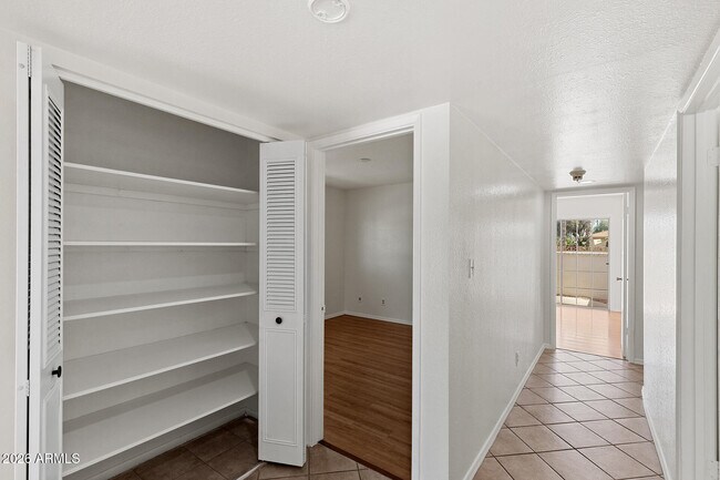 Building Photo - 4503 W Bryce Ln
