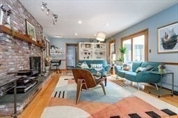 Building Photo - 40 Grand Hill Dr
