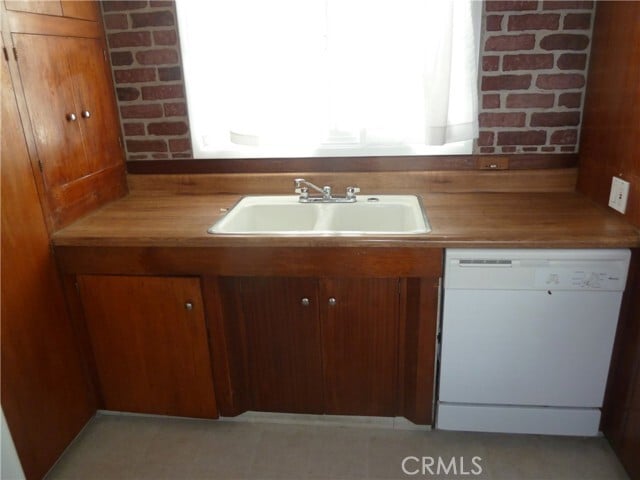 Building Photo - 518 Palm Dr