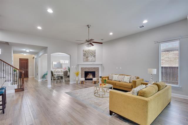 Building Photo - 8701 Tutbury Pl