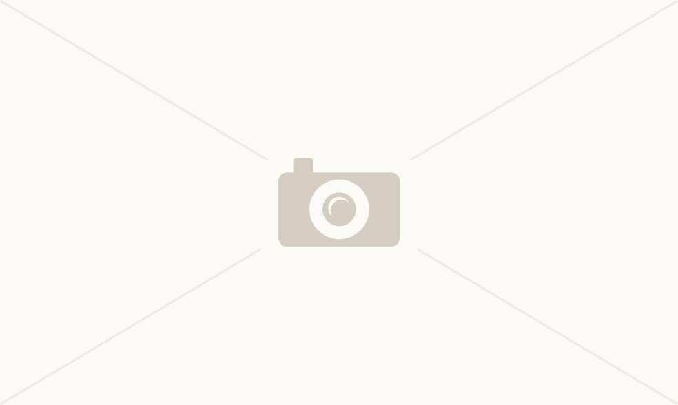 Building Photo - 2239 N Western Ave