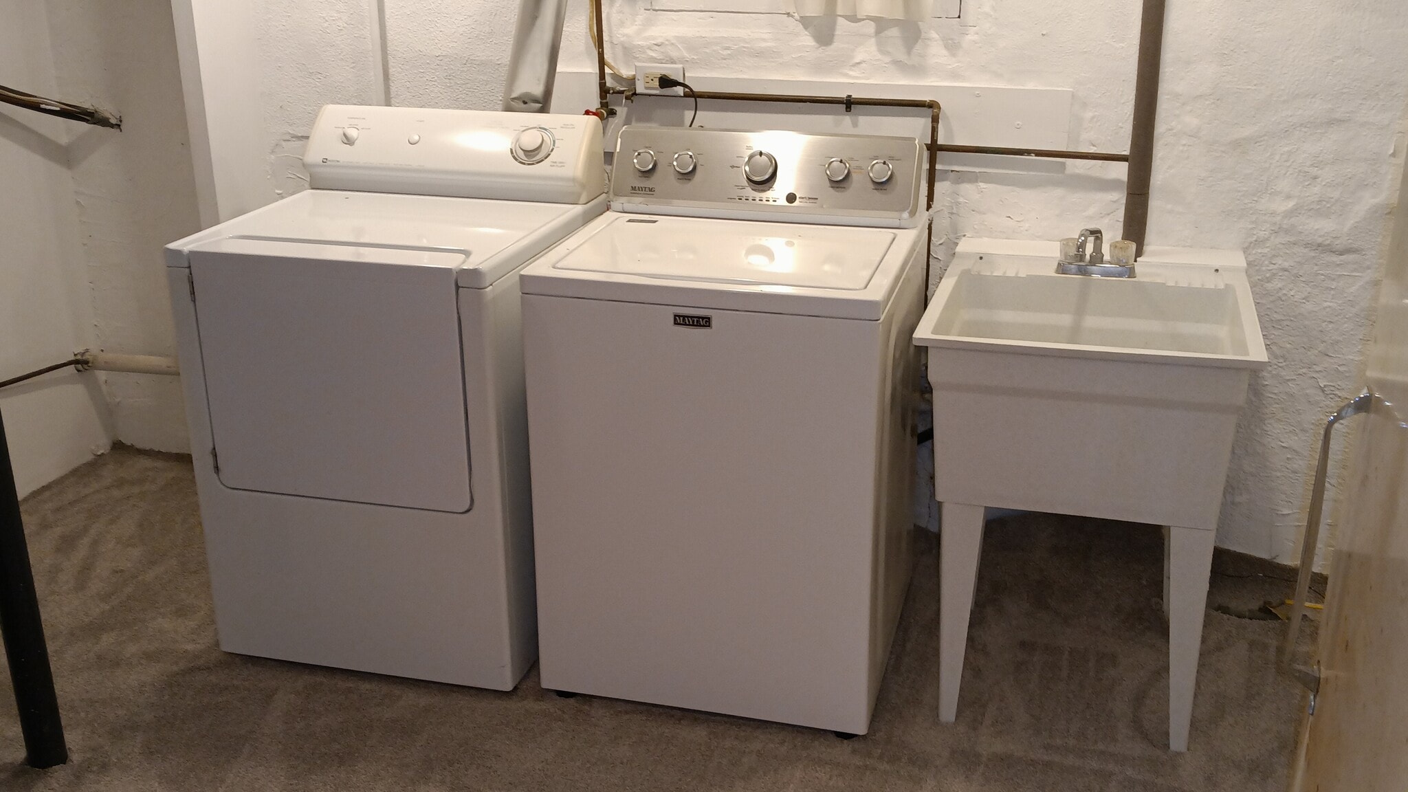 Building Photo - 1224 Dean St