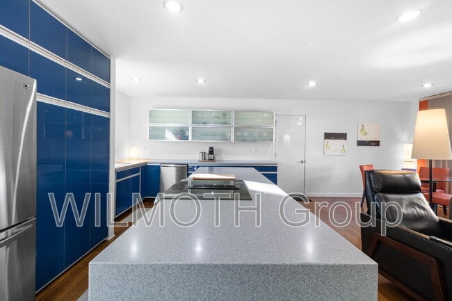 Building Photo - 10327 Orchard Park Dr W