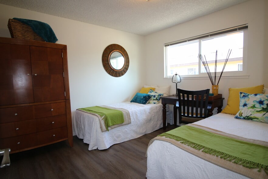 Building Photo - 1326 Galleon Way