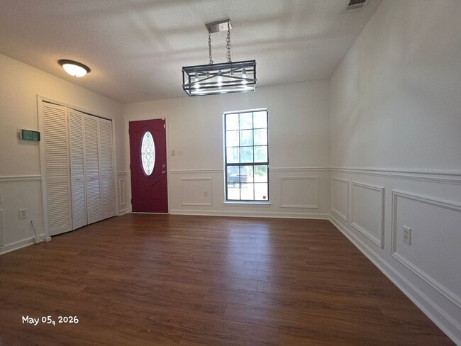 Building Photo - 127 Stockbridge Dr