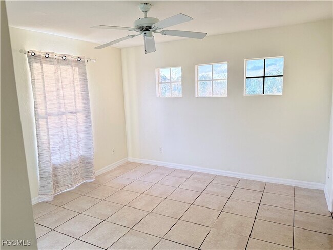 Building Photo - 4731 24th St SW