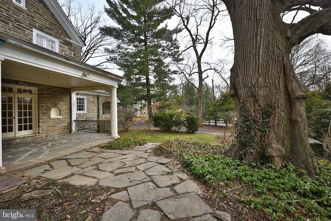 Building Photo - 6610 Wissahickon Ave