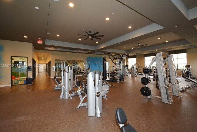 Building Photo - 8630 Lakeside Bnd