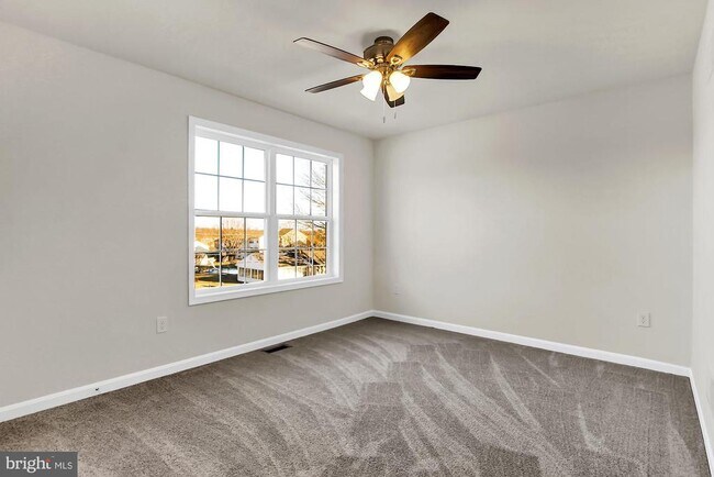 Building Photo - 11 Millrace Ct