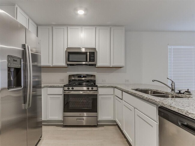 Building Photo - 3304 NW 149th St