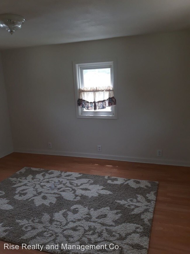 Building Photo - 3 br, 2 bath House - 1305 W Fair Avenue
