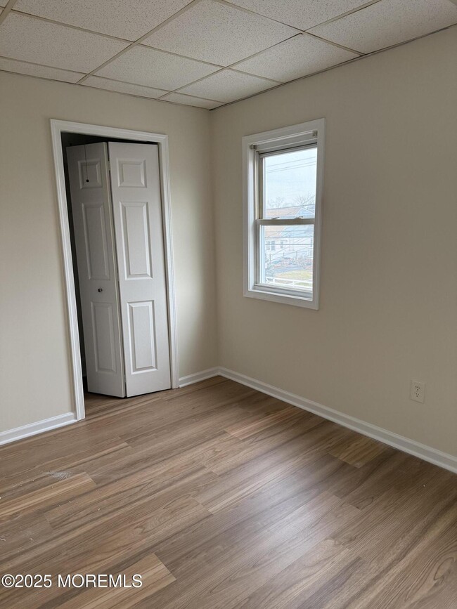 Building Photo - 257 Carr Ave