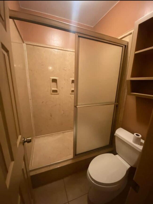 Building Photo - 682 Alto Bonito St