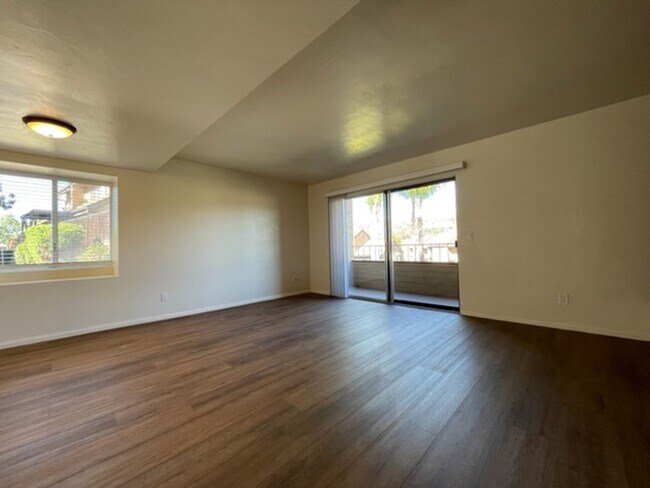 Building Photo - 331 Stone Edge Ct