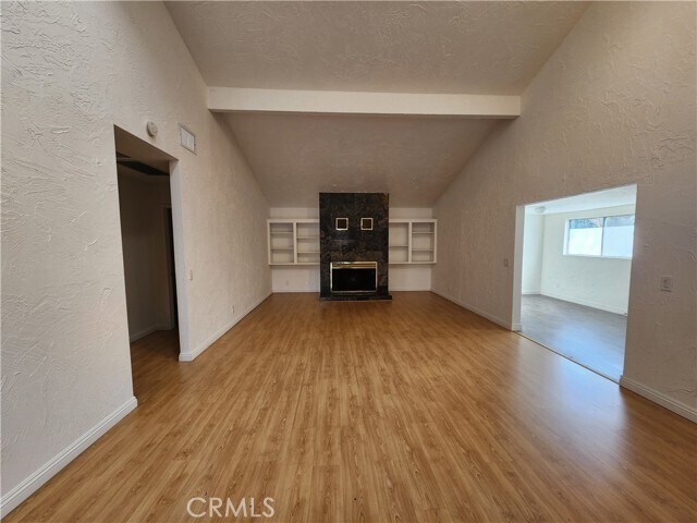 Building Photo - 5516 Sultana Ave