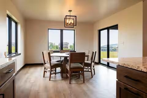 Building Photo - 7758 Brooks Lp