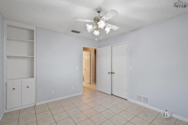 Building Photo - 4514 Lisa Ln