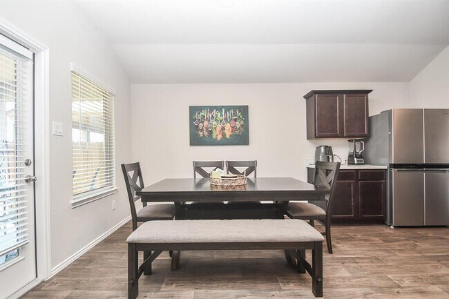 Building Photo - 21602 Victoria Harbor Dr