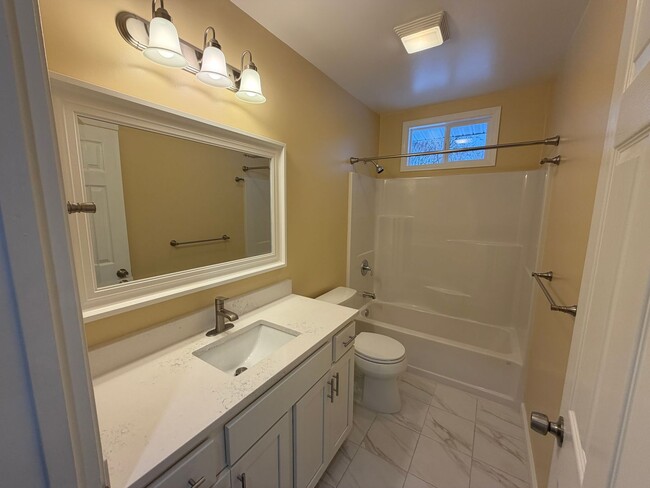 Building Photo - Completely remodeled ranch in Wyoming