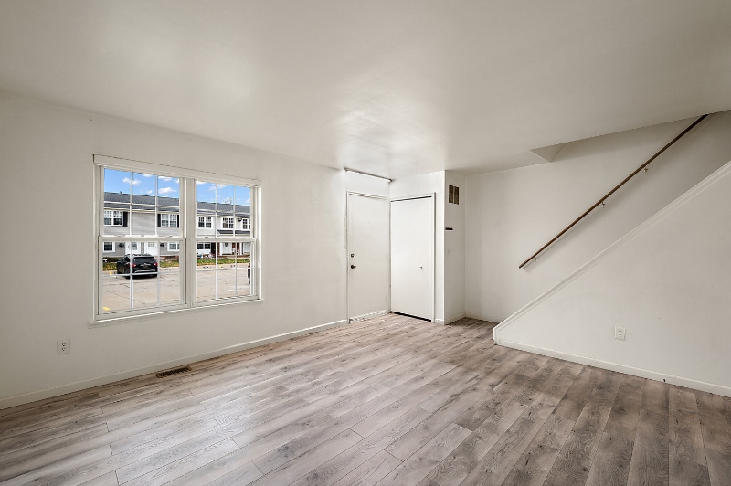 Building Photo - 36702 Park Pl Dr