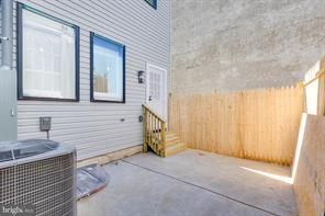 Building Photo - 1223 W Lehigh Ave