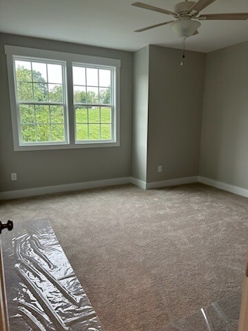 The other spacious master suite - 100 Storytown Vlg