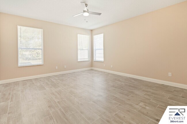 Building Photo - 23 Bruning Ln