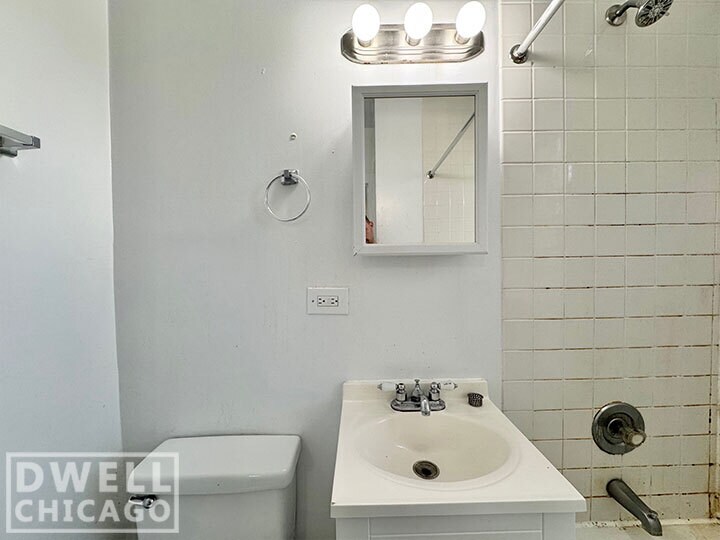 Building Photo - 1840 N Humboldt Blvd