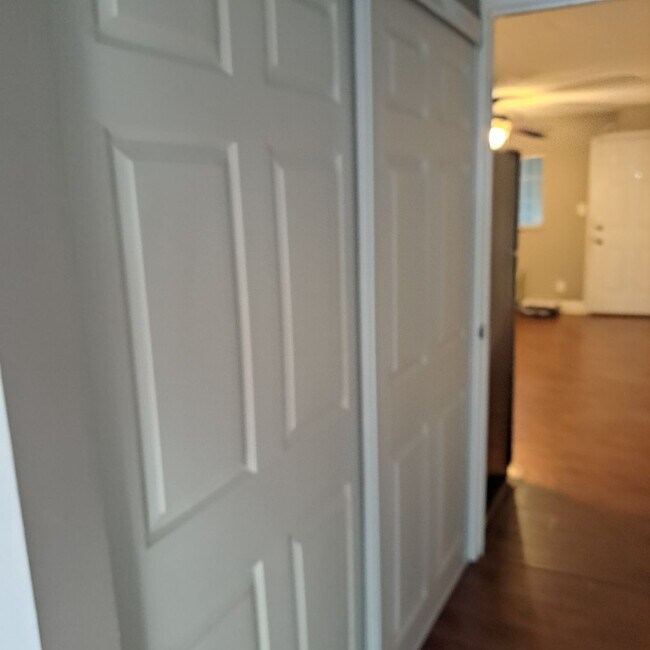 Building Photo - 510 14th St