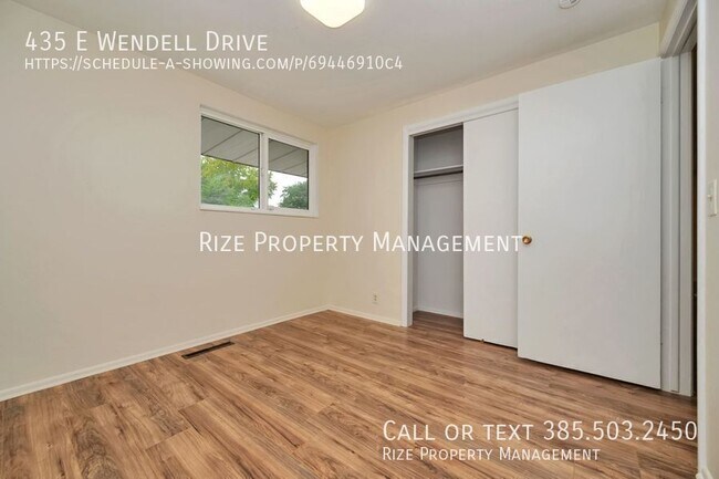 Building Photo - 435 E Wendell Dr