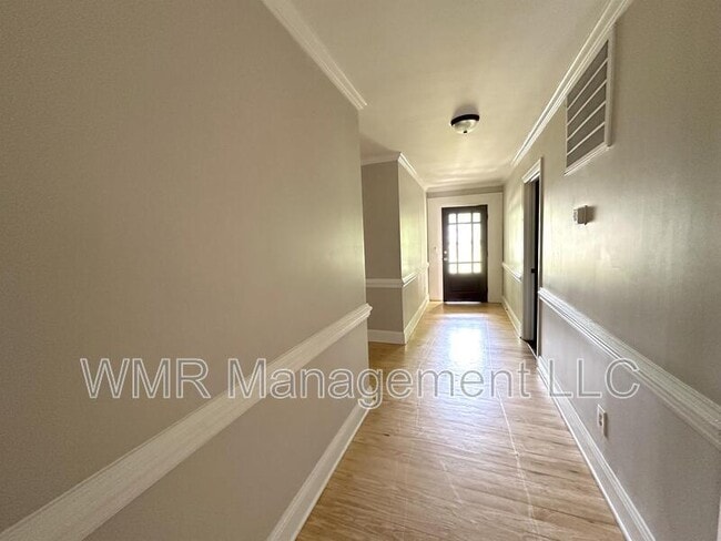 Building Photo - 1578 Trailwood Dr
