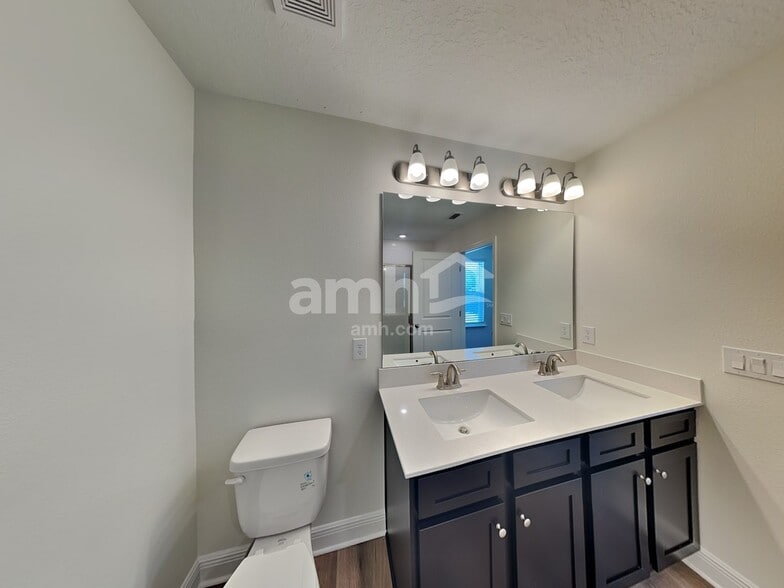 Building Photo - 954 Heavenly Dr
