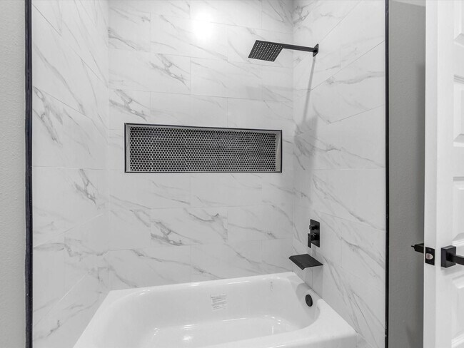 Building Photo - 8010 Easter St